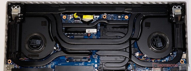 Le Scar 16 utilise un système de refroidissement à trois ventilateurs et sept caloducs avec du métal liquide sur le CPU et le GPU