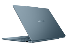 Le Lenovo Yoga Slim 7 14 Gen 10 est désormais équipé d&#039;un APU AMD Krackan Point. (Source de l&#039;image : Lenovo)