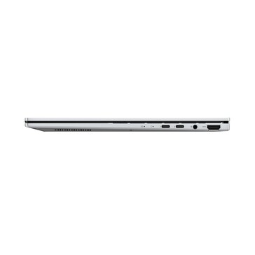 Ports de l'Asus Zenbook 14 sur le côté droit.