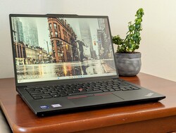 Le ThinkPad E14 G6 est un très bon ordinateur portable de bureau à un prix abordable