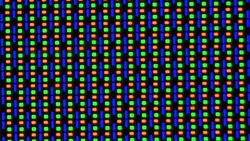 L'écran OLED possède une matrice de sous-pixels RG/BG composée d'une diode rouge, d'une diode bleue et d'une diode verte.