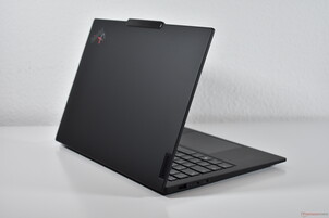 Lenovo ThinkPad X1 Carbon Gen 13 Aura Edition