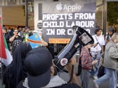 Apple iPhone 16 : Des manifestations ont eu lieu dans le monde entier à l'occasion du lancement, Londres mettant en avant les violations des droits de l'homme au Congo et à Gaza (Source d'image : Youtube / Oinat)