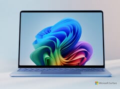 On ne sait pas si le Surface Laptop 7, plus petit, sera également équipé du X1E-80-100 ou du X1E-78-100. (Source de l&#039;image : Microsoft)