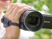 Panasonic dévoile les caméscopes 2K HC-V900 et 4K HC-VX3 dotés d'un zoom 24x et d'un O.I.S+ hybride à 5 axes (Source : Panasonic)