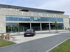 Les ventes de Tesla sont en baisse. Giga Factory Berlin Brandenburg. (Source de l&#039;image - Ot, CC BY 4.0, via Wikimedia Commons)