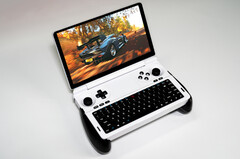 Le nouveau GPD Win Mini est 35 g plus lourd que le modèle de l&#039;année dernière. (Source de l&#039;image : GPD)