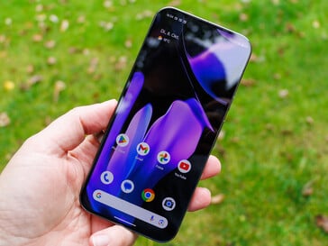 Le Google Pixel 9 Pro XL à l'extérieur