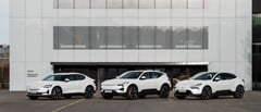 Les véhicules électriques Polestar devant le siège de l&#039;entreprise à Göteborg, en Suède. (Source de l&#039;image : Polestar)