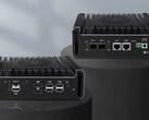 Le mini PC Topton X4H-XL dispose de deux ports optiques 10 gigabits SFP+. (Source de l'image : Liliputing)