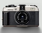 Le Pentax 17 est l'appareil photo idéal pour les amateurs de films, à condition qu'ils puissent s'adapter au format vertical demi-trame (Image source : Ricoh)