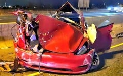 La Tesla Model 3 a été complètement détruite dans le double accident. (Source de l&#039;image : @OPP_HSD)