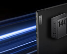 Les nouveaux chargeurs ThinkPlus GaN sont disponibles en noir et en blanc (Source de l'image : Lenovo [édité])