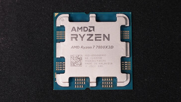 Fausse Ryzen 7 7800X3D IHS (Image source : Der8auer)