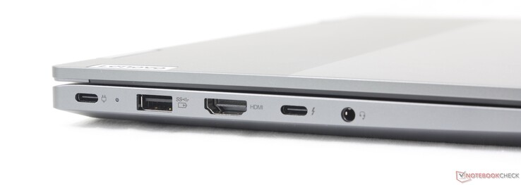 À gauche : USB-C avec PD 3.0 + DisplayPort 1.4 (10 Gbps), UAB-A (5 Gbps), HDMI (4K60), USB-C avec Thunderbolt 4 + PD + DP 1.4, casque 3,5 mm