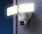 La Security Floodlight Cam E30 d'eufy est arrivée aux États-Unis. (Source de l'image : eufy)