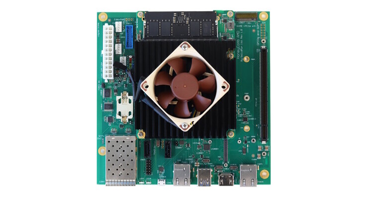 Le V3000 peut être alimenté par un bloc d'alimentation ATX (Image source : SolidRun)