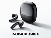 Le Xiaomi Buds 6 dans l'une de ses trois couleurs de lancement.