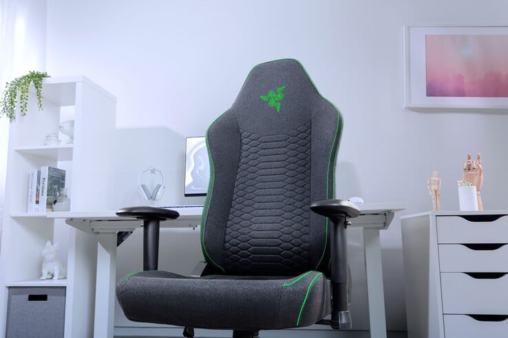 Le nouveau fauteuil de jeu économique de Razer est doté d'un support lombaire intégré. (Source de l'image : Razer)