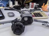 Le Mavic 4 devrait être équipé d'une triple caméra. (Source de l'image : @Quadro_News)