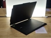 Lenovo ThinkPad T14s 2-en-1 Gen 1 (source de l'image : Benjamin Herzig/Notebookcheck.com)