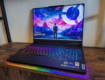 Lenovo Legion 9 16IRX8 (2023) (source de l'image : Notebookcheck.com)