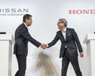 Makoto Uchida, PDG de Nissan, et Toshihiro Mibe, PDG de Honda. (Source de l'image : Nissan)