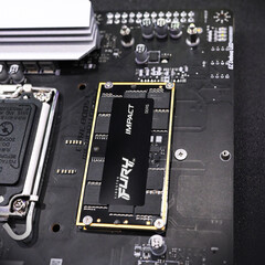 MSI compare la mémoire CAMM2 aux DIMM DDR5 standard (Source : MSI)