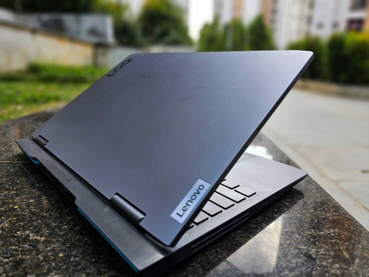 Lenovo LOQ 15 Core i7 en revue