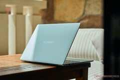 Le Huawei MateBook 14 a été mis à jour avec du nouveau matériel (image via Huawei)