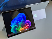Microsoft Surface Pro OLED Copilot+ - Un 2-en-1 haut de gamme désormais équipé du Snapdragon X Elite