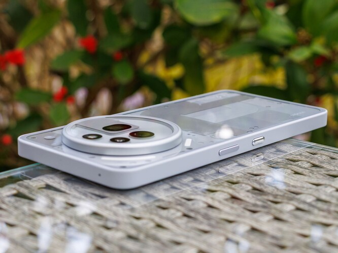 Module caméra du Nothing Phone (3a) Pro (source d'image : Notebookcheck)