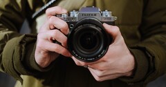 L&#039;appareil photo Fujifilm de nouvelle génération pourrait être doté d&#039;un capteur nettement plus petit que le capteur APS-C X-Trans typique de la gamme d&#039;appareils photo X-T. (Source de l&#039;image : Fujifilm) 