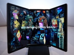 Samsung pourrait lancer au moins une autre génération d&#039;écrans pliables avant d&#039;arriver à son premier écran triplé. (Source de l&#039;image : Samsung Display)