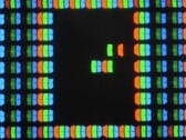 Un développeur a créé une version de Snake qui utilise les sous-pixels rouges, verts et bleus d'un écran. (Source de l'image : Patrick Gillespie / YouTube)