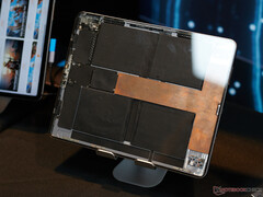 refroidissement de l&#039;iPad Pro modifié par des Airjets. (Photo : Andreas Sebayang/Notebookcheck.com)