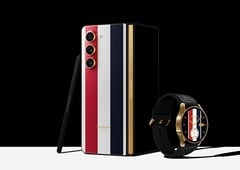 Les Galaxy Z Fold5 et Galaxy Watch6 dans leur livrée Thom Browne Edition. (Source de l&#039;image : Samsung)