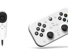 La manette adaptative Xbox ne sera pas disponible avant 2025, mais la manette de 8BitDo est déjà disponible. (Source de l'image : Microsoft & 8BitDo - édité)