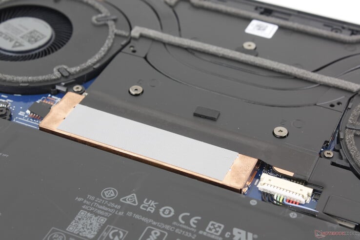 Le modèle ne prend en charge qu'un SSD M.2 2280 PCIe4 x4 NVMe