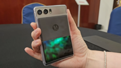 Le concept actuel de smartphone enroulable de Motorola. (Source de l&#039;image : Notebookcheck)