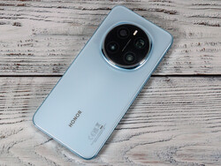 Le Magic7 Pro est l'un des meilleurs smartphones actuellement disponibles (Image source : Daniel Schmidt / Notebookcheck)