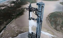 Le vaisseau spatial de SpaceX sur la rampe de lancement. (Source de l&#039;image : SpaceX)