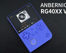 Le RG40XX V sera disponible en plusieurs couleurs, dont cette superbe option bleue. (Source de l'image : Anbernic)