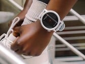 La CMF Watch 3 Pro en gris clair.