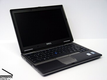 Fin des années 2000 : Ordinateur portable Dell Latitude (source de l'image : J. Simon Leitner/Notebookcheck.com)