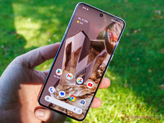 Le Pixel 8 Pro souffre d&#039;un fort scintillement de l&#039;affichage PWM dès sa sortie de l&#039;emballage. (Source de l&#039;image : Notebookcheck)