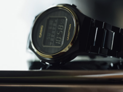 Le Casio Casiotron TRN-50ZE-1A est désormais disponible en Europe. (Source de l&#039;image : Casio)