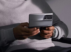 Honor si vous souhaitez la version RSR Porsche Design, vous devrez payer plus de 30 % de plus pour le Magic V2. (Source de l'image : Honor)