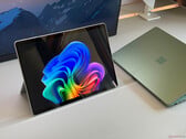 Test du Microsoft Surface Pro OLED 2026 : convertible haut de gamme avec Snapdragon X2 Elite