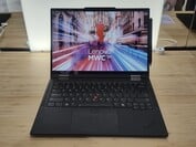 Lenovo ThinkPad T14s 2-en-1 Gen 1 (source de l'image : Benjamin Herzig/Notebookcheck.com)